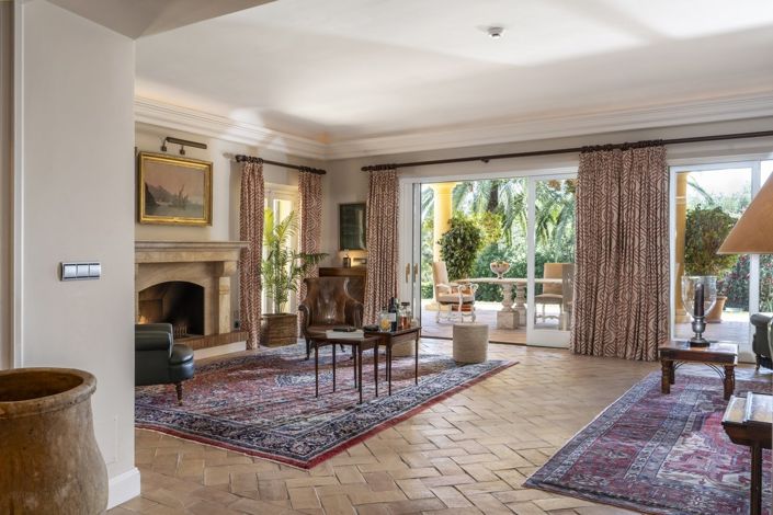 Image No.17-6 Bed Villa for sale