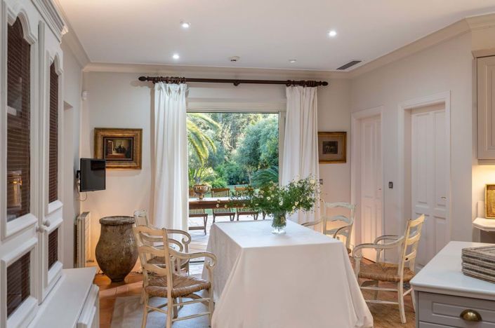 Image No.18-6 Bed Villa for sale