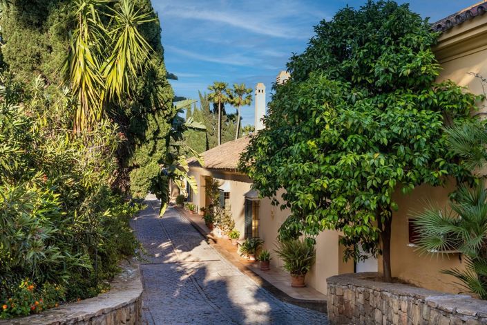 Image No.35-6 Bed Villa for sale