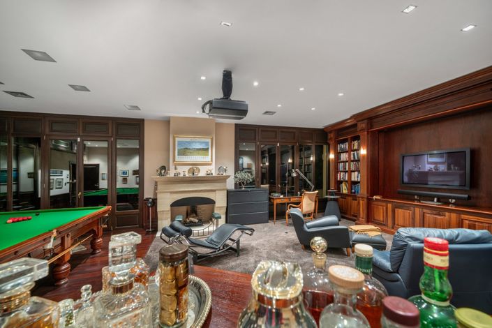 Image No.40-6 Bed Villa for sale