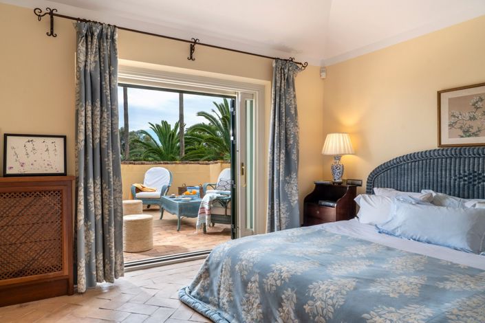 Image No.57-6 Bed Villa for sale