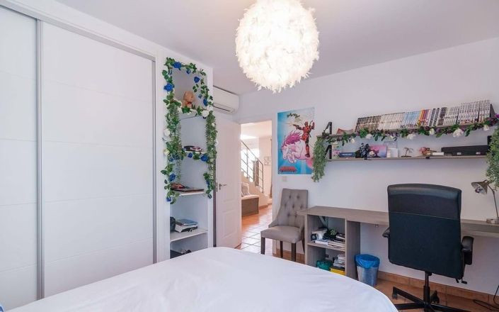 Image No.22-6 Bed Villa for sale