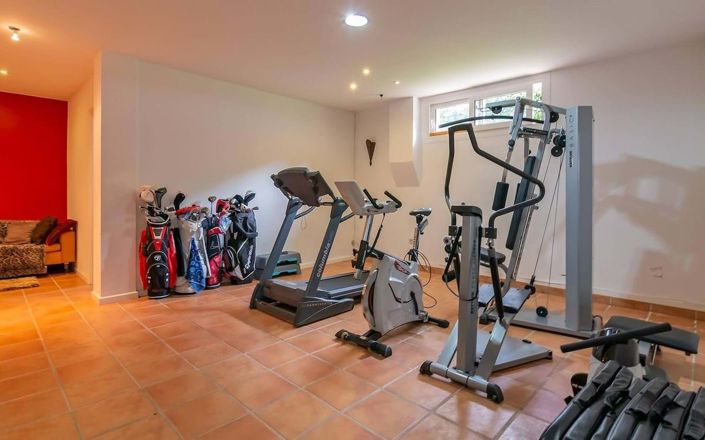 Image No.28-6 Bed Villa for sale