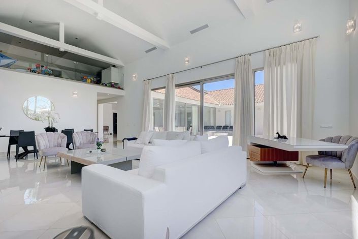 Image No.12-5 Bed Villa for sale