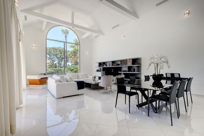 Image No.14-5 Bed Villa for sale