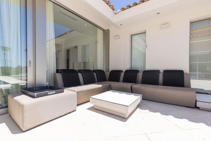 Image No.16-5 Bed Villa for sale