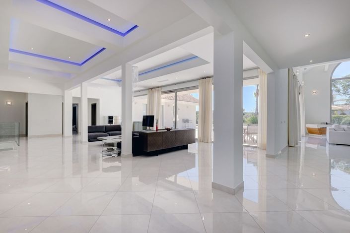 Image No.22-5 Bed Villa for sale