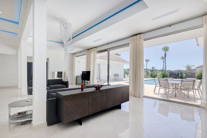 Image No.23-5 Bed Villa for sale