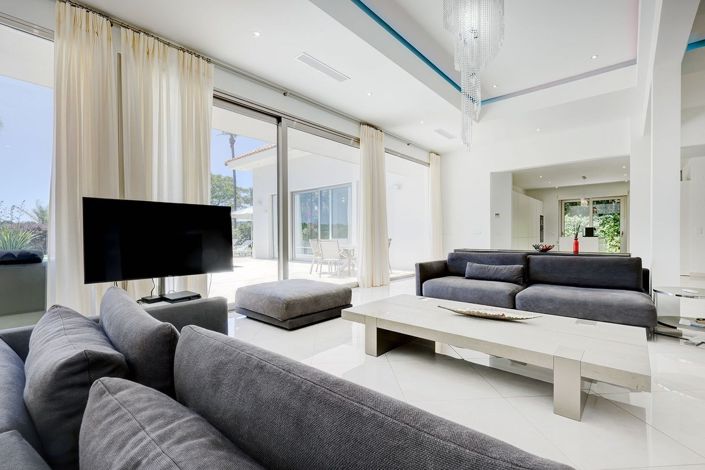 Image No.25-5 Bed Villa for sale