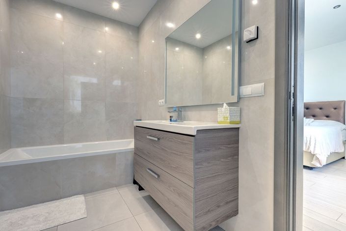 Image No.34-5 Bed Villa for sale