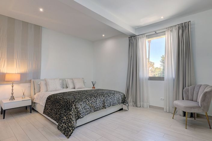 Image No.37-5 Bed Villa for sale