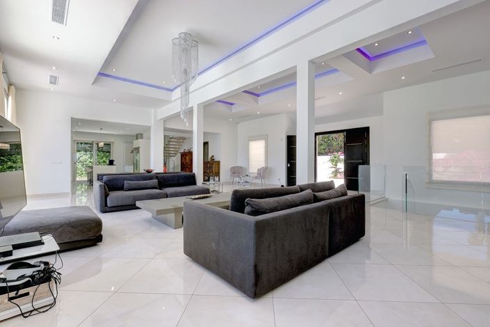 Image No.40-5 Bed Villa for sale