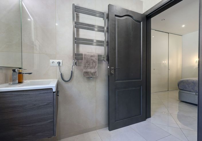 Image No.46-5 Bed Villa for sale