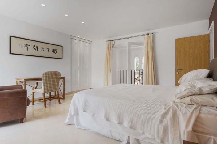 Image No.43-7 Bed Villa for sale