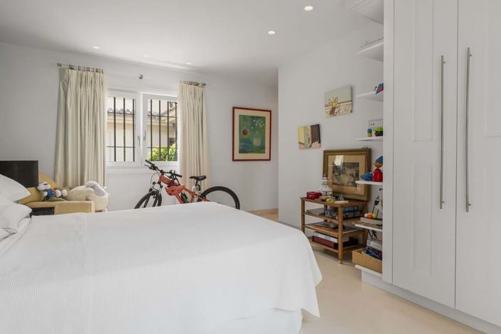 Image No.60-7 Bed Villa for sale