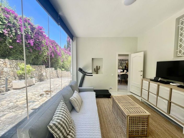 Image No.17-5 Bed Villa for sale