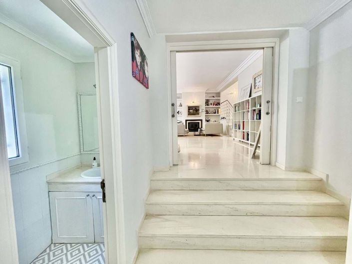 Image No.4-5 Bed Villa for sale