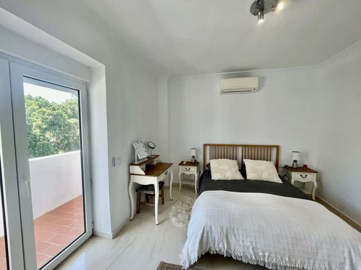 Image No.40-5 Bed Villa for sale