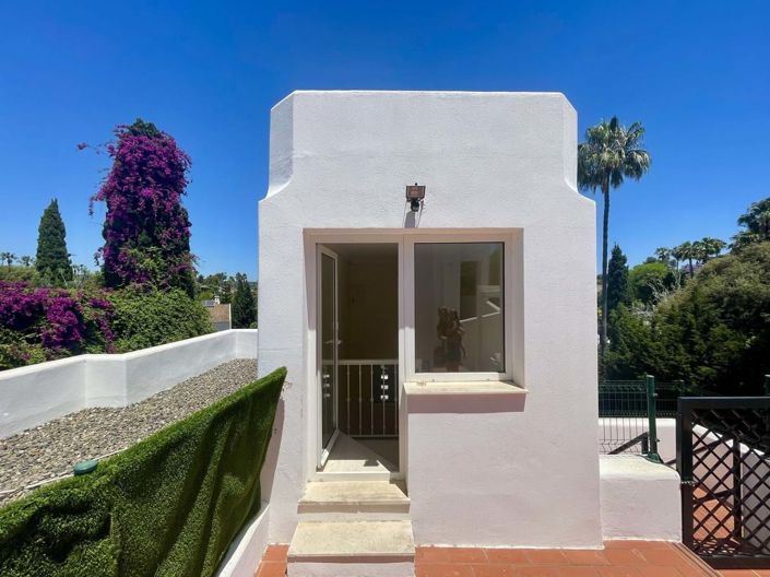 Image No.47-5 Bed Villa for sale