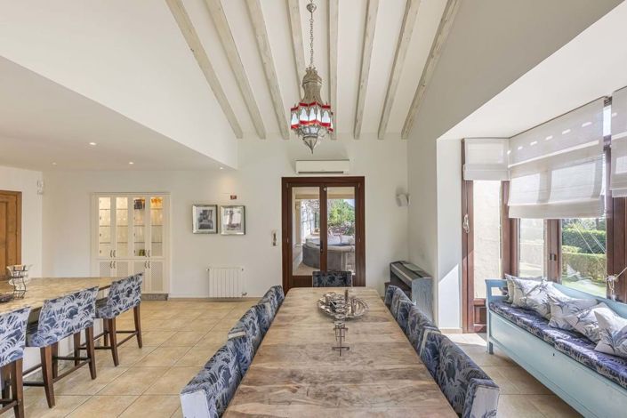 Image No.15-5 Bed Villa for sale