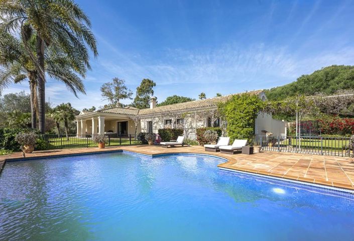 Image No.2-5 Bed Villa for sale