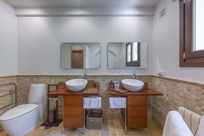 Image No.25-5 Bed Villa for sale