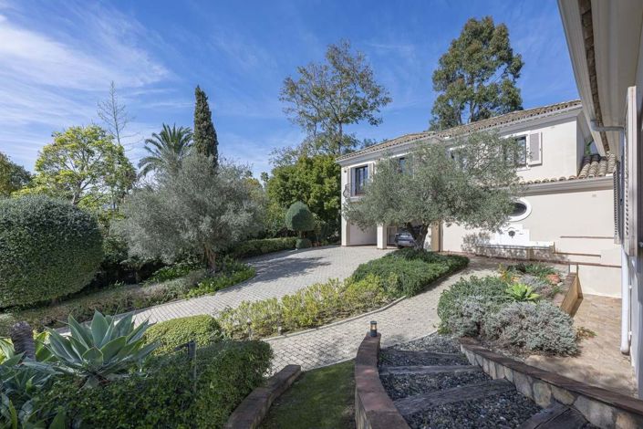 Image No.27-5 Bed Villa for sale