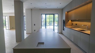 1447-633190-78d1f4f8b6655591b02d22fabb36a692d