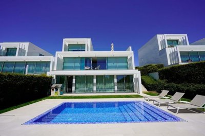 1447-638502-78d1f4f8b6655591b02d22fabb36a692d