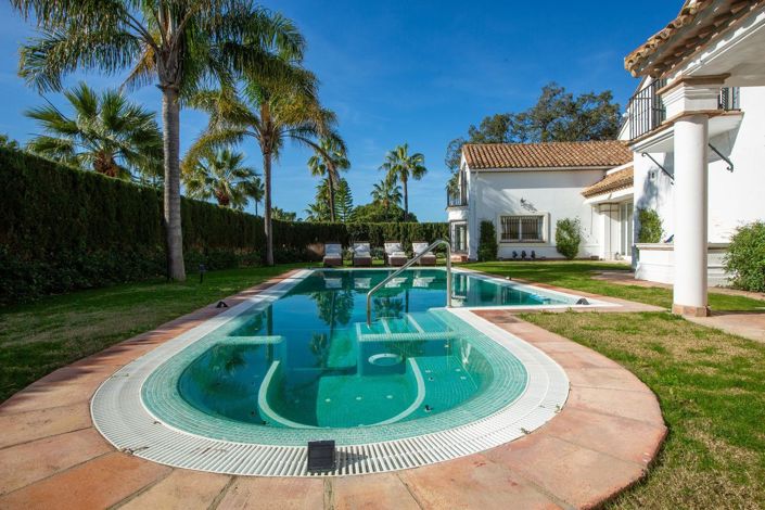 Image No.2-7 Bed Villa for sale