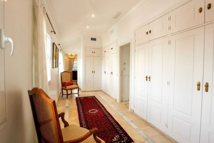 Image No.22-7 Bed Villa for sale