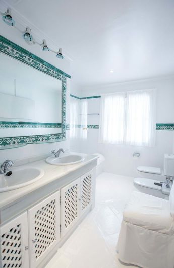 Image No.12-3 Bed Villa for sale