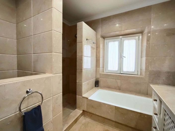 Image No.16-3 Bed Villa for sale