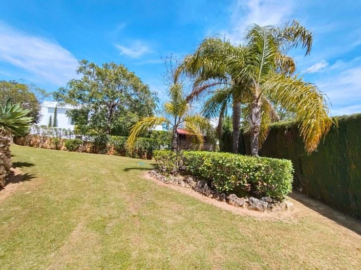 Image No.28-3 Bed Villa for sale