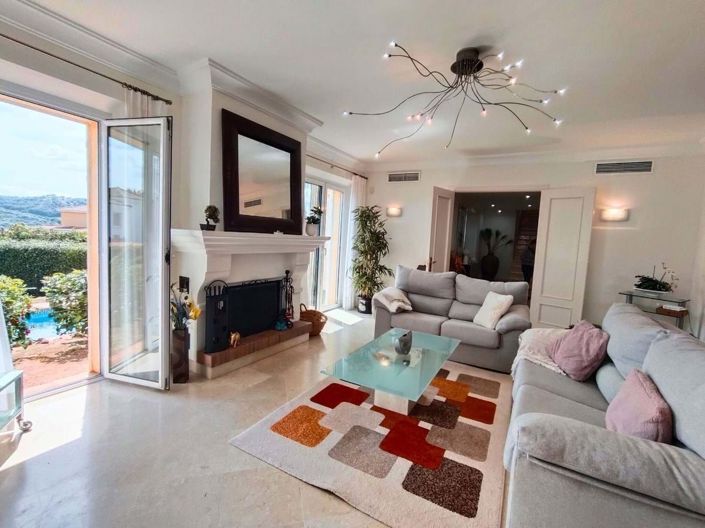 Image No.7-3 Bed Villa for sale