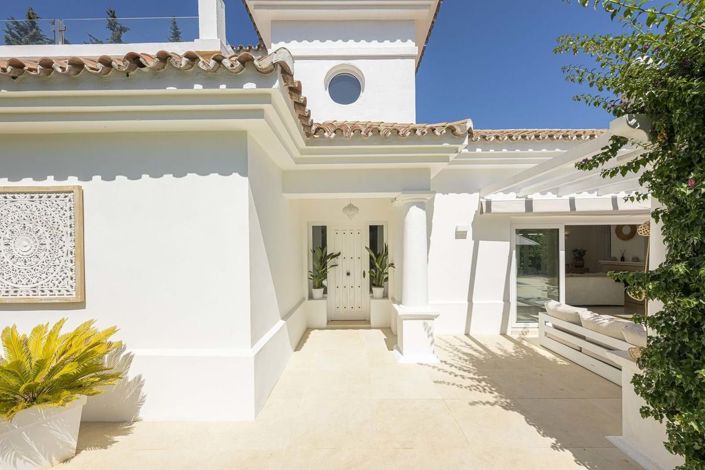 Image No.26-5 Bed Villa for sale