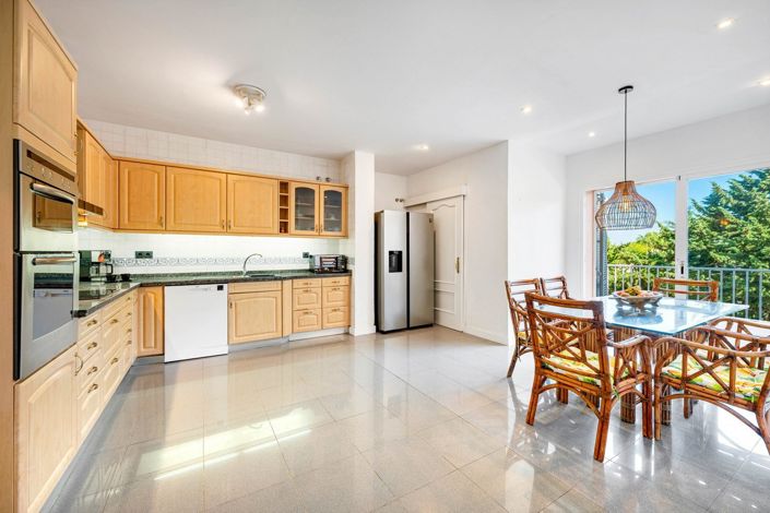 Image No.10-5 Bed Villa for sale