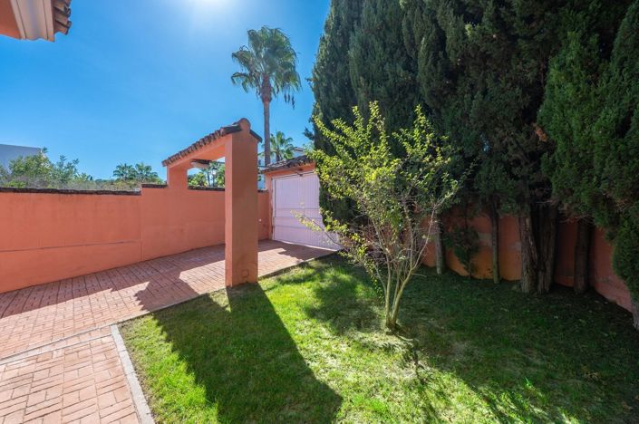 Image No.51-5 Bed Villa for sale