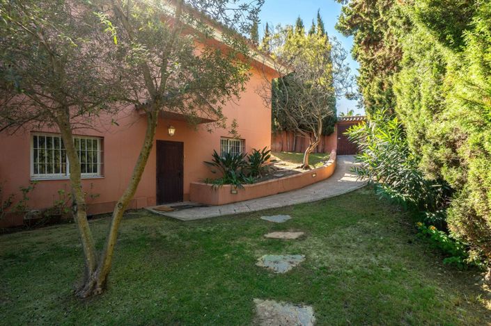 Image No.54-5 Bed Villa for sale