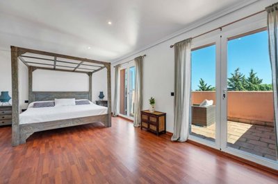 1447-647884-78d1f4f8b6655591b02d22fabb36a692d