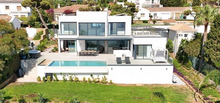 Image No.2-4 Bed Villa for sale