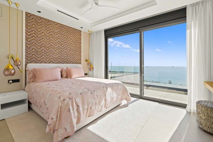 Image No.6-4 Bed Villa for sale