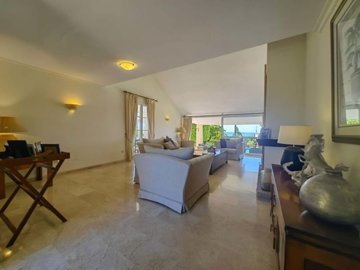 1447-648209-78d1f4f8b6655591b02d22fabb36a692d