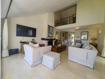 1447-648209-78d1f4f8b6655591b02d22fabb36a692d