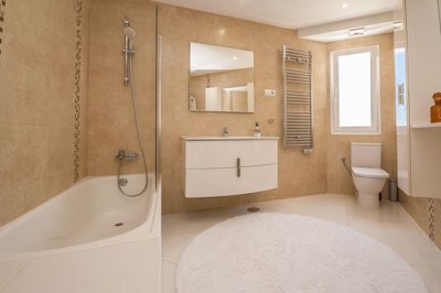 1447-649660-78d1f4f8b6655591b02d22fabb36a692d