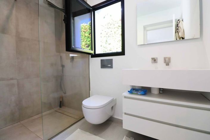 Image No.21-5 Bed Villa for sale