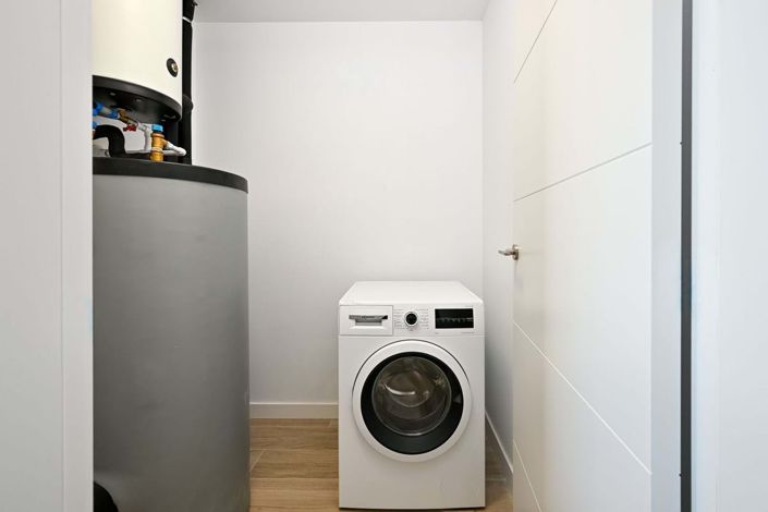 Image No.20-4 Bed Apartment for sale