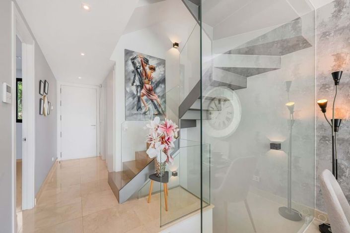 Image No.24-4 Bed Townhouse for sale