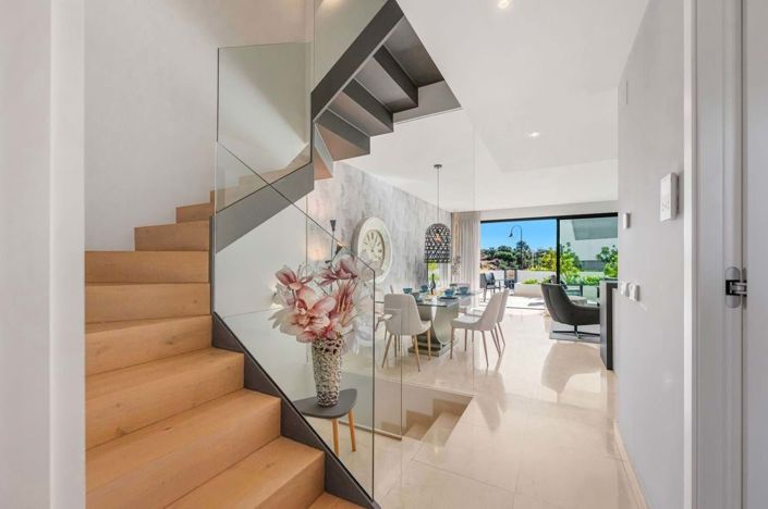 Image No.25-4 Bed Townhouse for sale