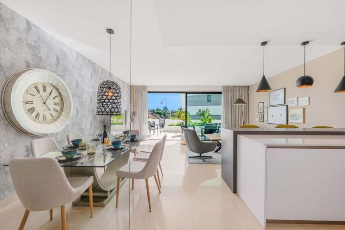 Image No.41-4 Bed Townhouse for sale